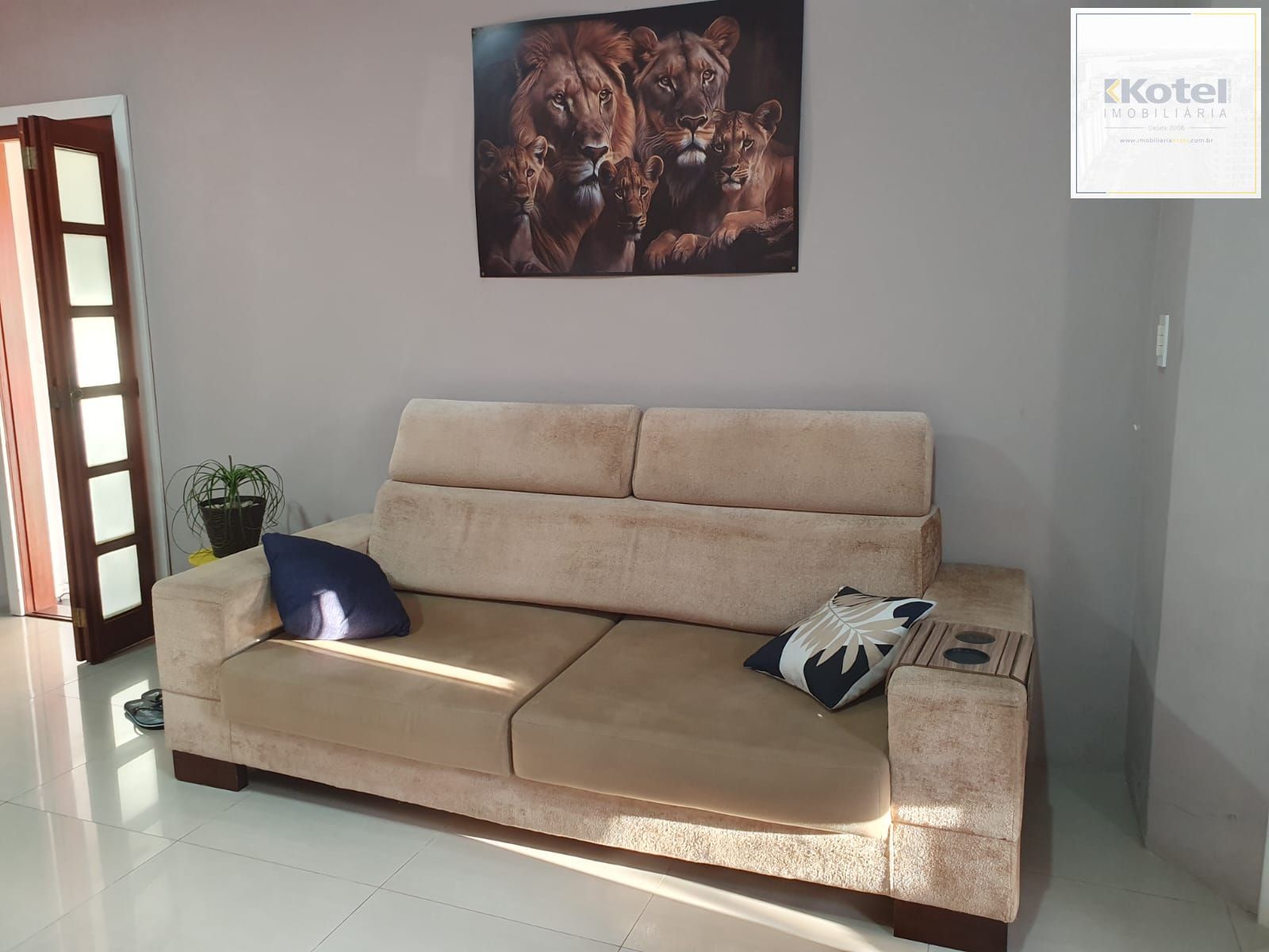 Casa, 3 Dormitórios, 2 Banheiros, 180m², Bairro Estância Velha, Canoas