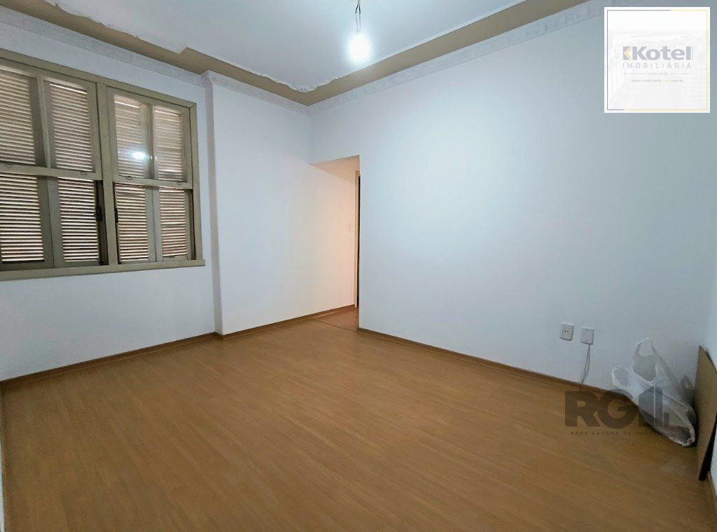 Apartamento 50 m2 com 02 dormitório no Bairro Floresta em Porto Alegre. — foto 3