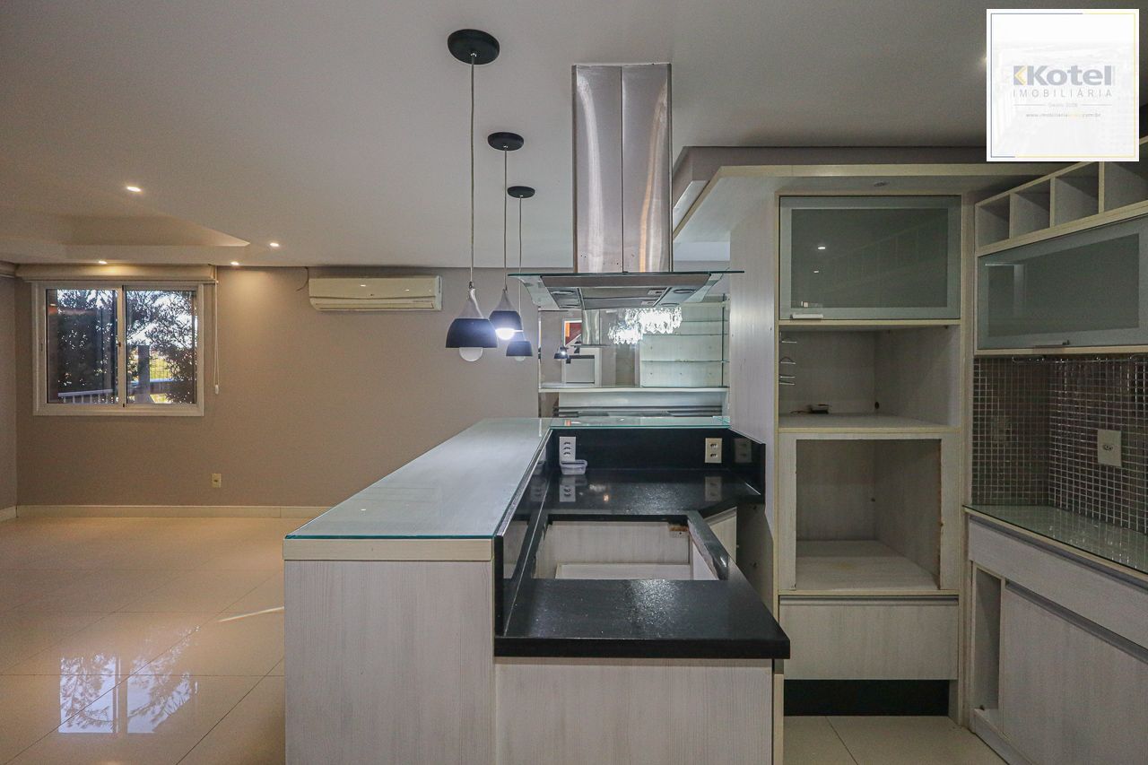 Casa em Bairro exclusivo e condominio fechado com infra estrutura