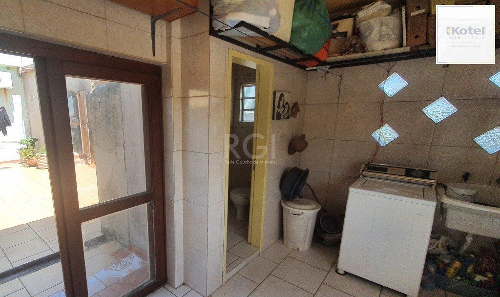 Casa para Venda - 290m², 4 dormitórios, sendo 2 suites, 2 vagas - Cascata — foto 5