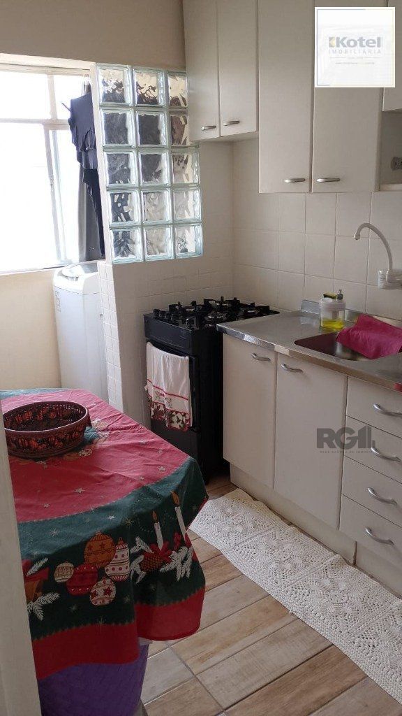 Com 2 quartos espaçosos, 1 banheiro, e 1 vaga de garagem — foto 4