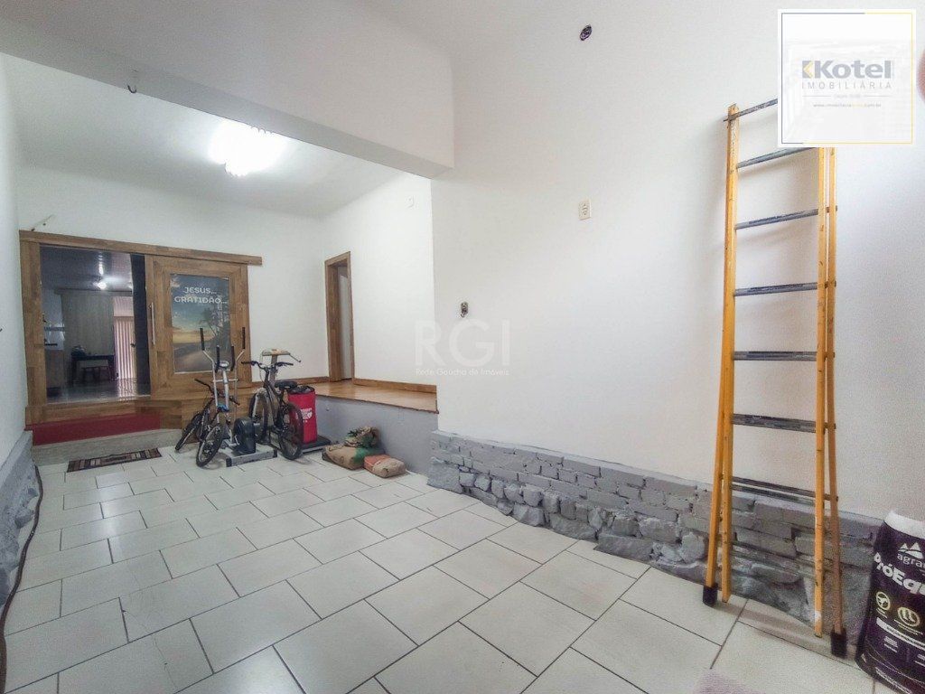 Sobrado 3 quartos à venda, 180m², São Geraldo - Porto Alegre — foto 2