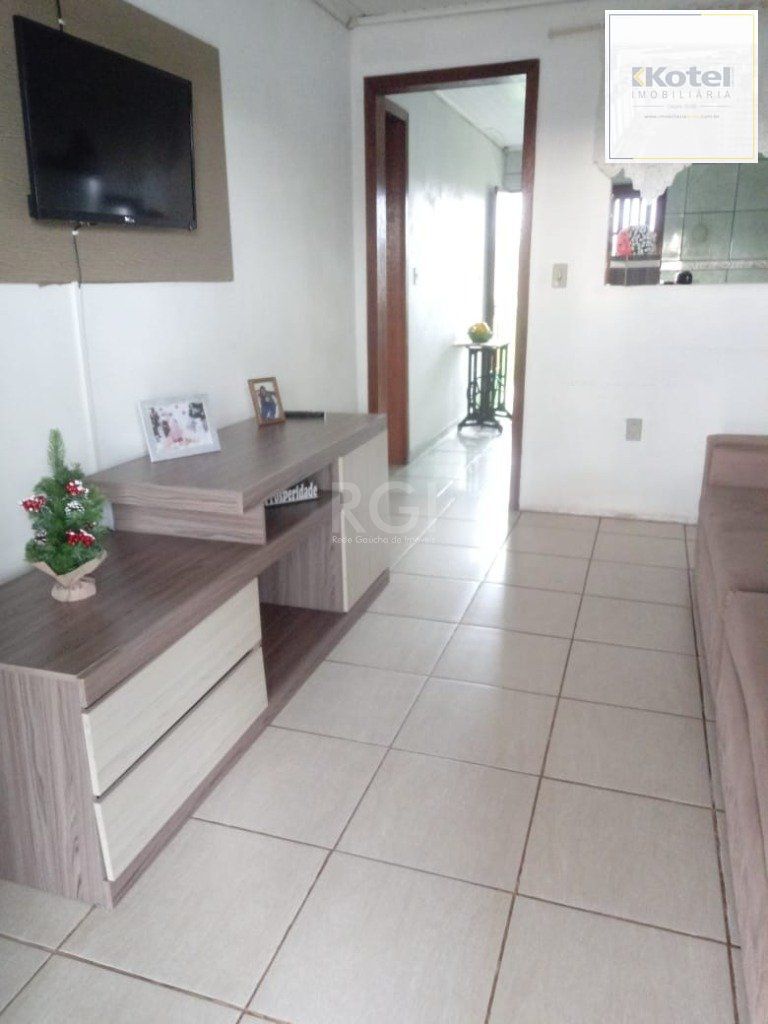 Casa para Venda - 180m², 4 dormitórios, 1 vaga - Santos Dumont — foto 2