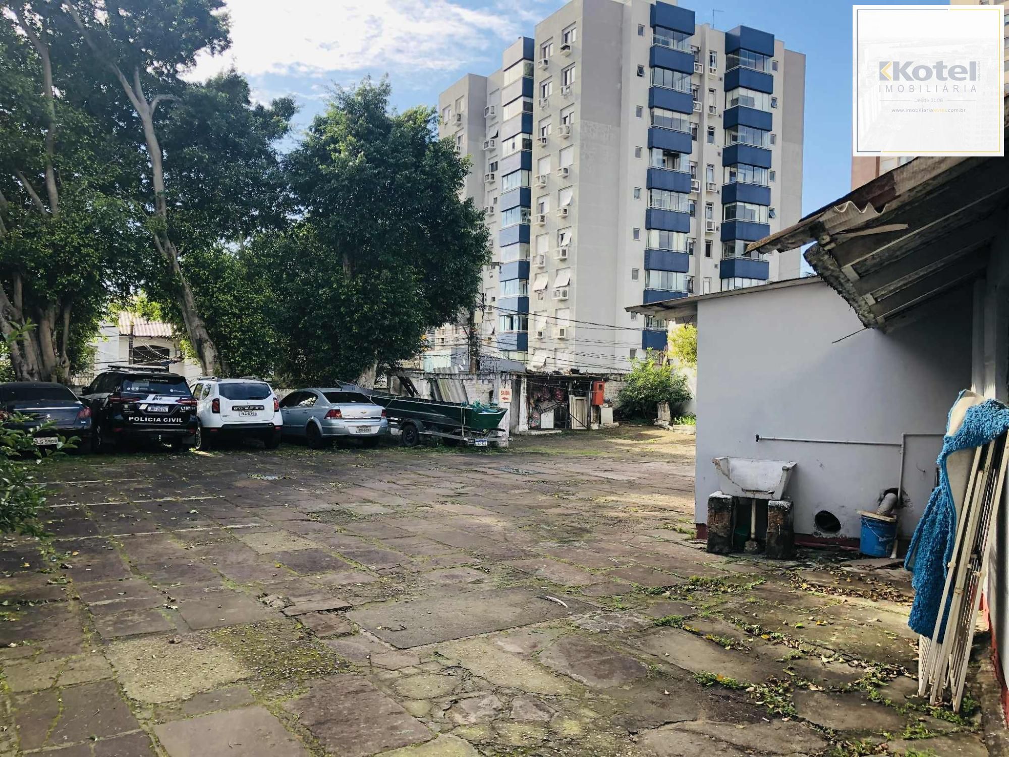 Vende terreno  pronto para construir, esta é a sua chance! Localizado na Avenida Bento Gonçalves, Porto Alegre/RS, terreno que mede 22m² de testada, com frente a fundos de 58m², com fundos para Gomes Jardim. — foto 3
