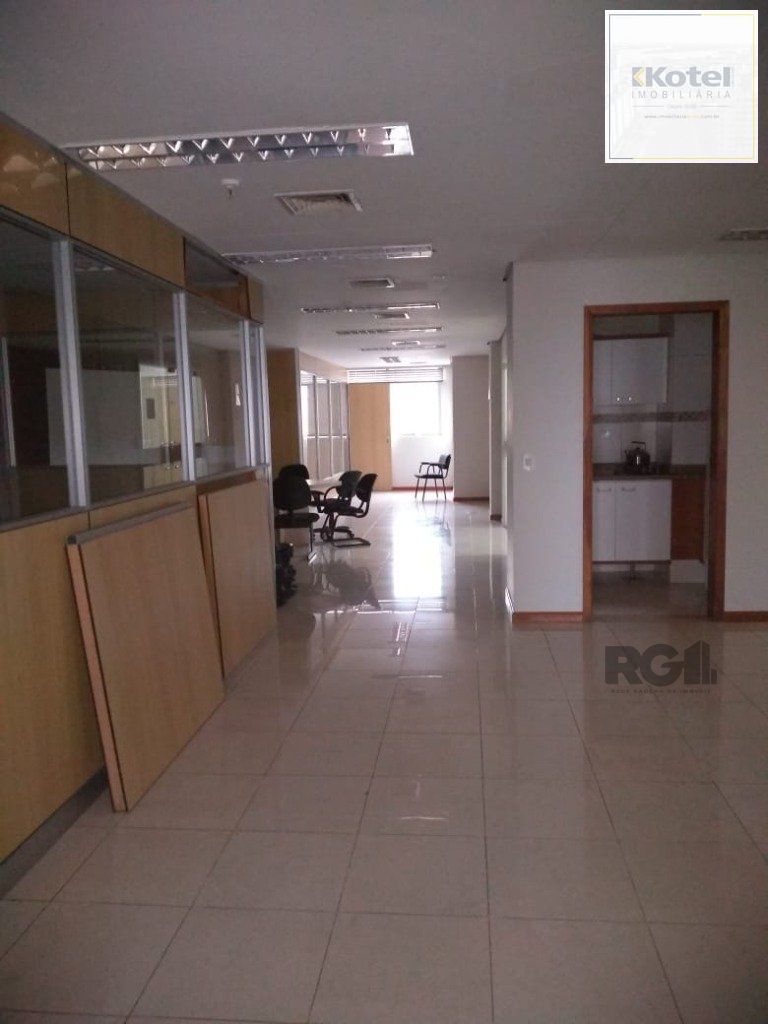 Sala Comercial à venda, 200m², Centro Histórico - Porto Alegre