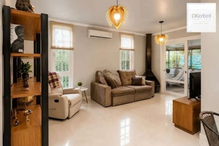 Apartamento a venda, 2 quartos, com lareira e churrasqueira no bairro Mont Serrat