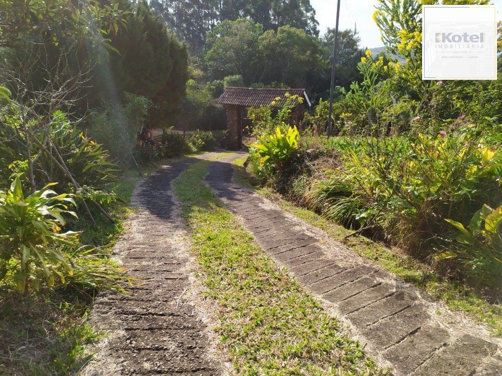 Vendo Sitio em Osório,  com 41m de frente por 270m de comprimento com mata nativa preservada no fundo.