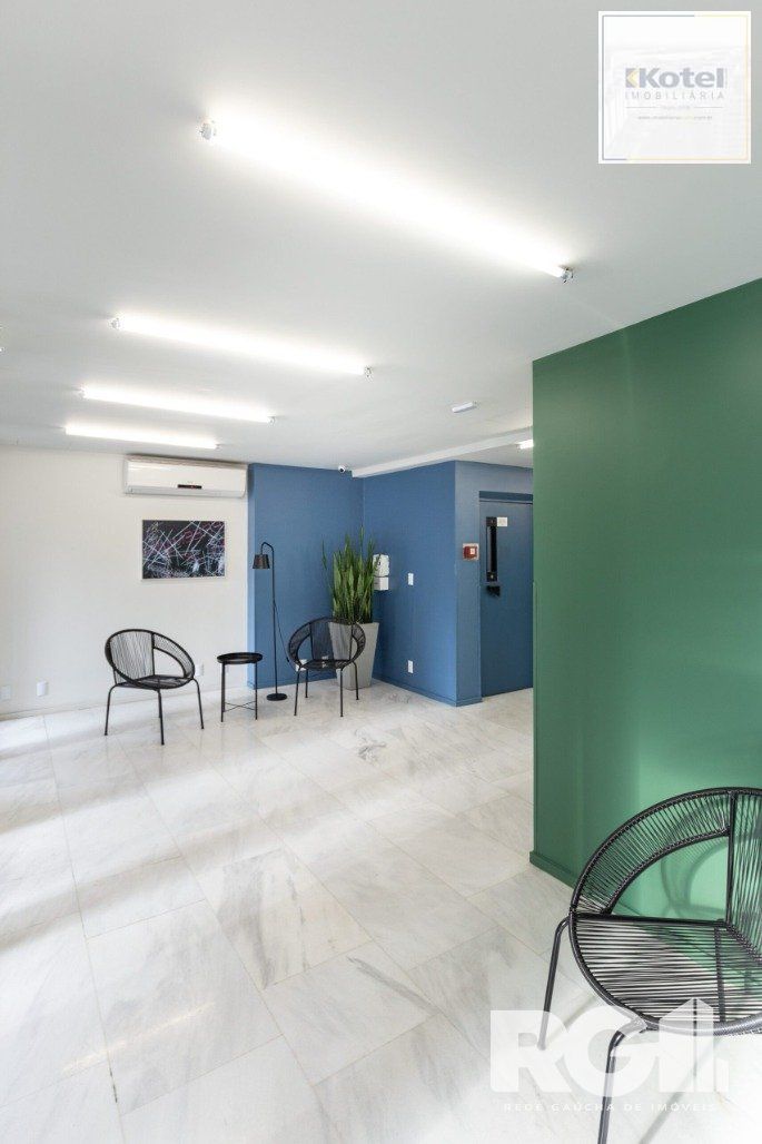 Studio com localização no Centro Histórico de Porto Alegre, uma das ruas mais charmosas e antigas de Porto Alegre,.
