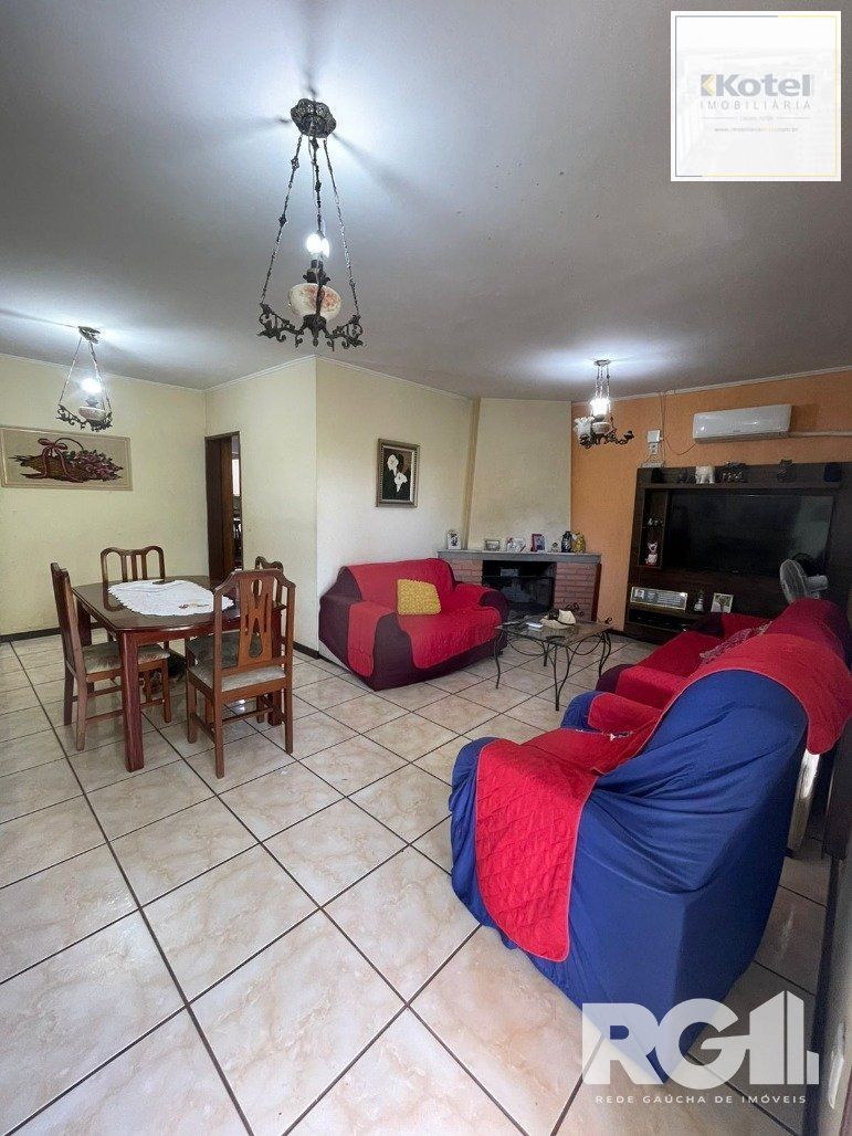 Linda Casa com cinco dormitórios na Vila Nova — foto 4