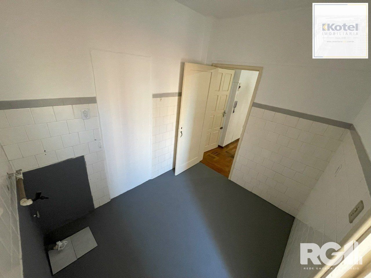 Apartamento de dois dormitórios na Cidade Baixa