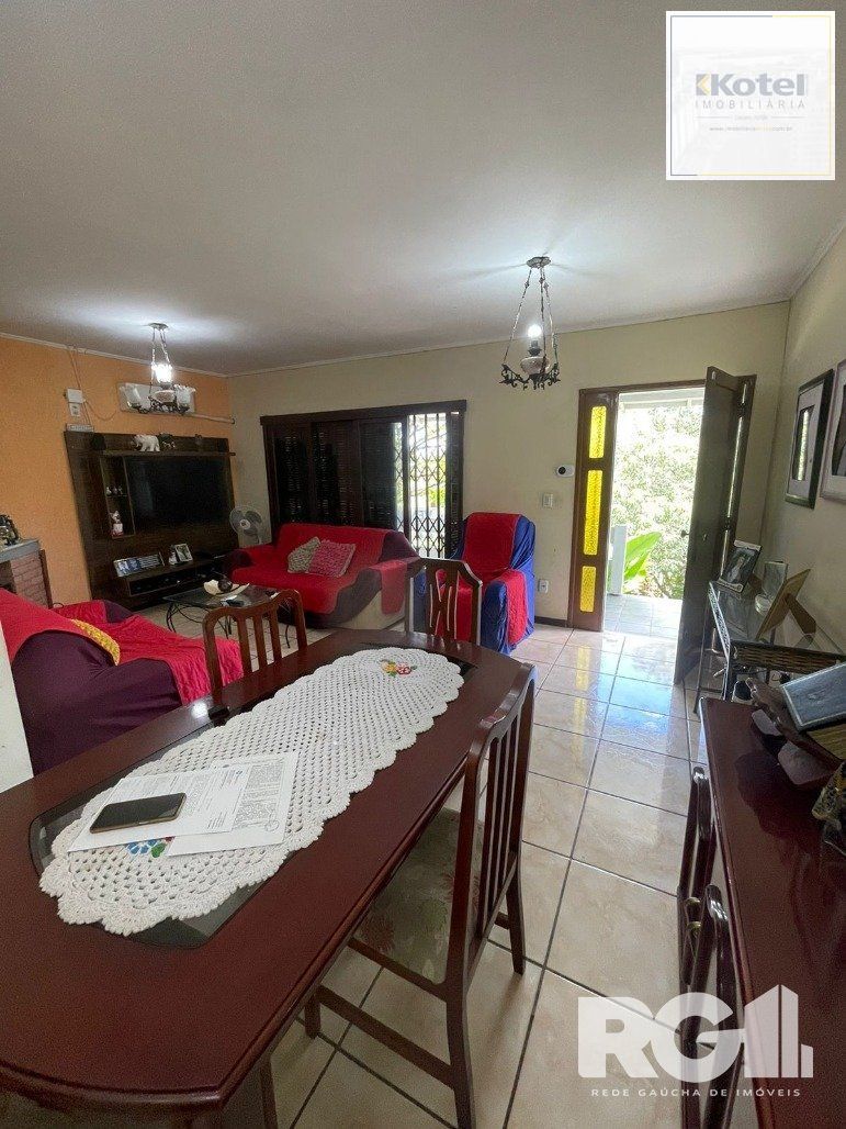Linda Casa com cinco dormitórios na Vila Nova — foto 5