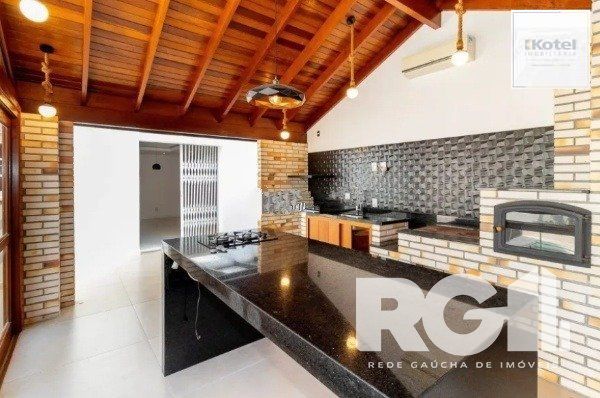 Ótima Residência com quatro dormitórios em Ipanema — foto 4