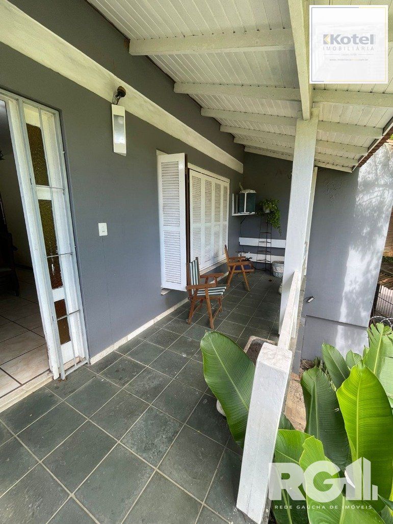 Linda Casa com cinco dormitórios na Vila Nova — foto 3