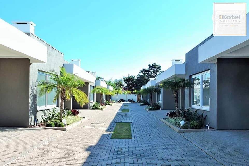 Exclusiva Casa Térrea com 3 Suítes em Condomínio Privativo no Bairro Guarujá — foto 4