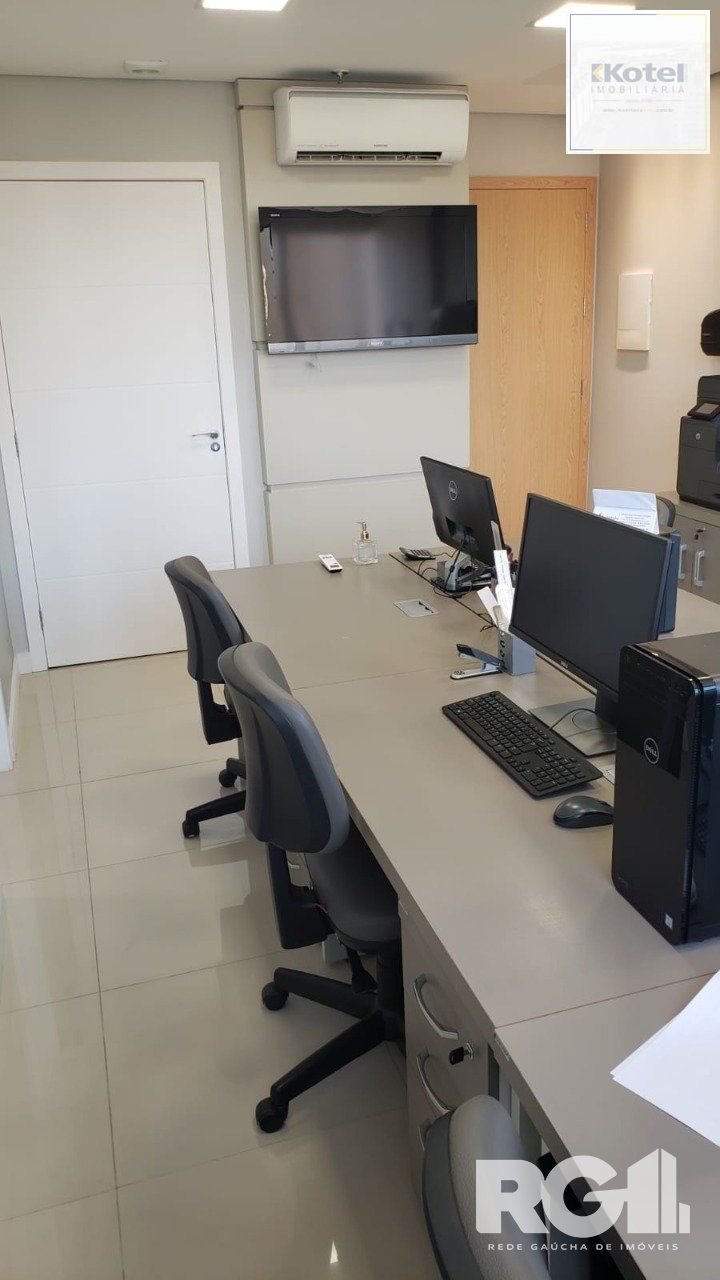 SALA COMERCIAL NA AV. GETÚLIO VARGAS.