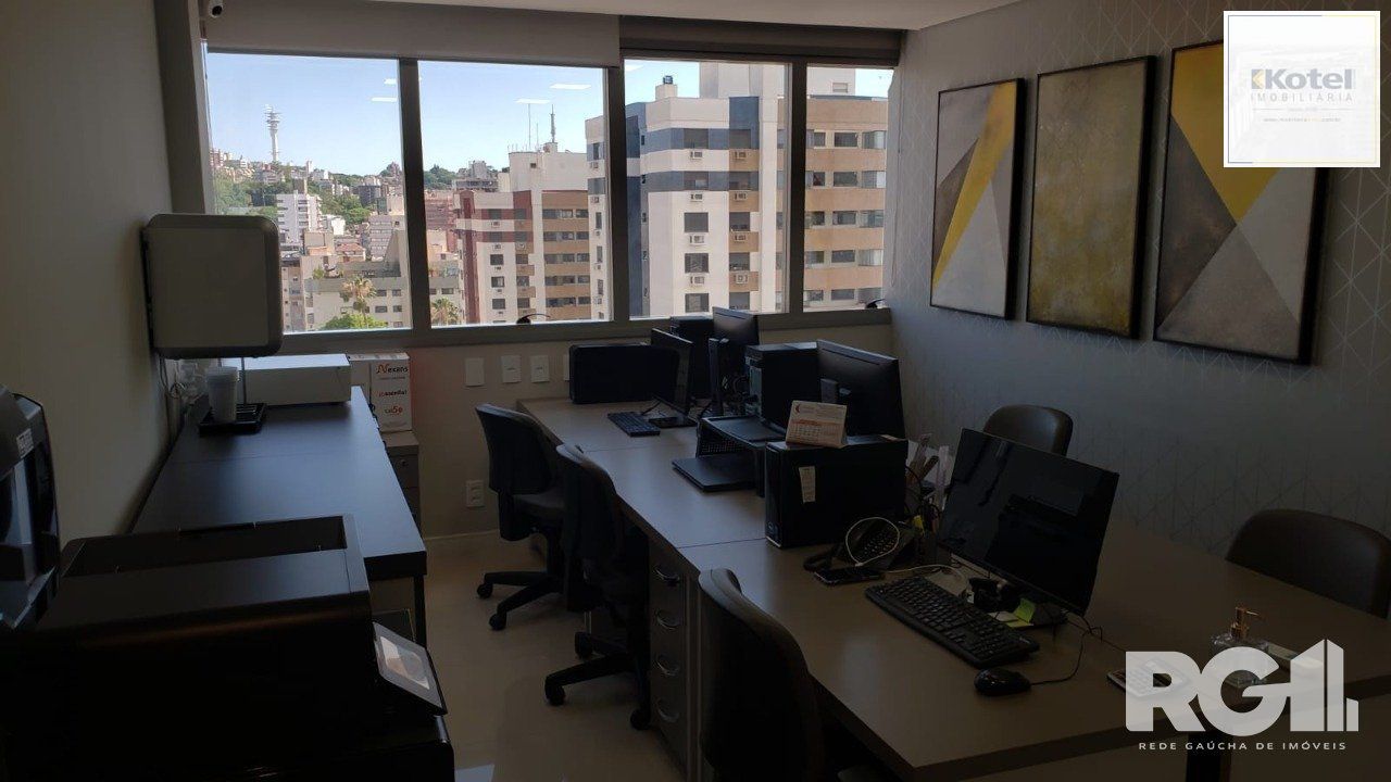 SALA COMERCIAL NA AV. GETÚLIO VARGAS.