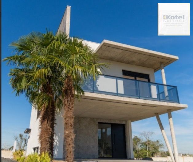 Se você procura conforto, segurança e alto padrão de acabamento, esta é a oportunidade ideal. Localizado no Condomínio Legano Reserva, com acesso rápido pela RS-448, este sobrado une a tranquilidade de um condomínio fechado à praticidade de estar próximo à capital. — foto 3