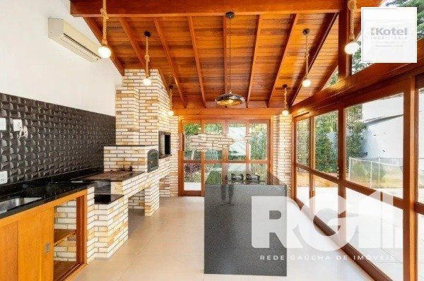 Ótima Residência com quatro dormitórios em Ipanema — foto 3