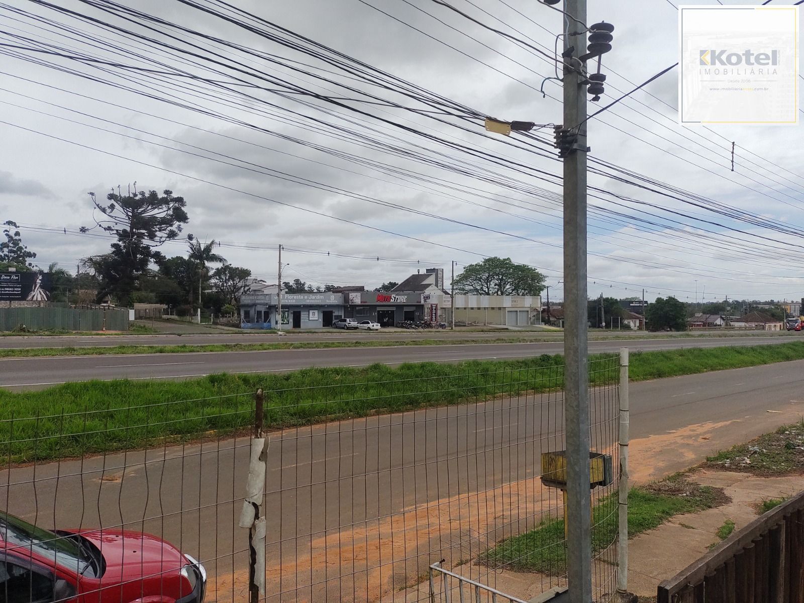 Casa Comercial