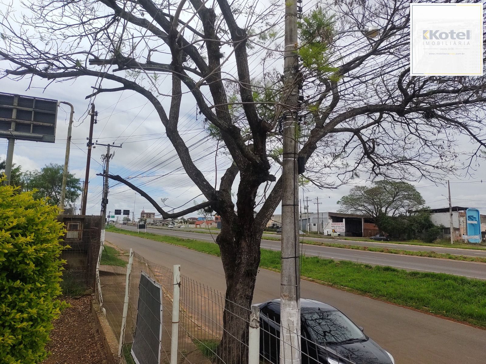 Casa Comercial
