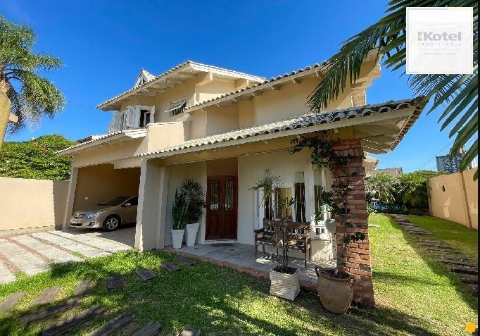 Casa alto padrão