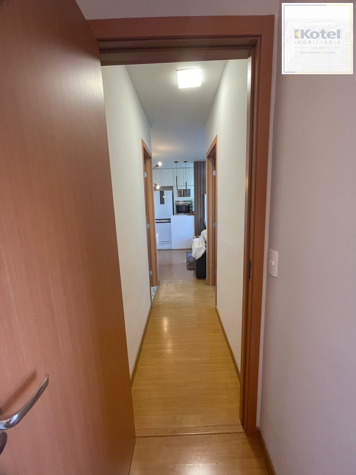 Apartamento 02 dormitórios com sacada com churrasqueira — foto 5
