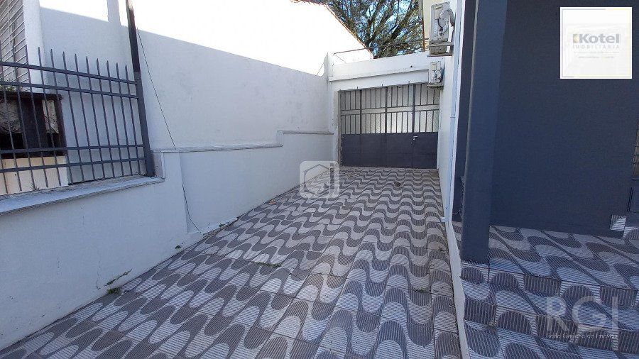 Casa para Venda - 389m², 4 dormitórios, sendo 1 suites, 3 vagas - Nossa Senhora das Dores — foto 4