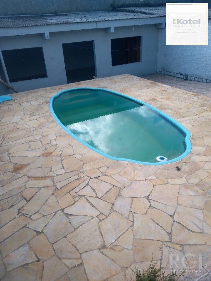 Casa para Venda - 140m², 3 dormitórios, 4 vagas - Santa Isabel