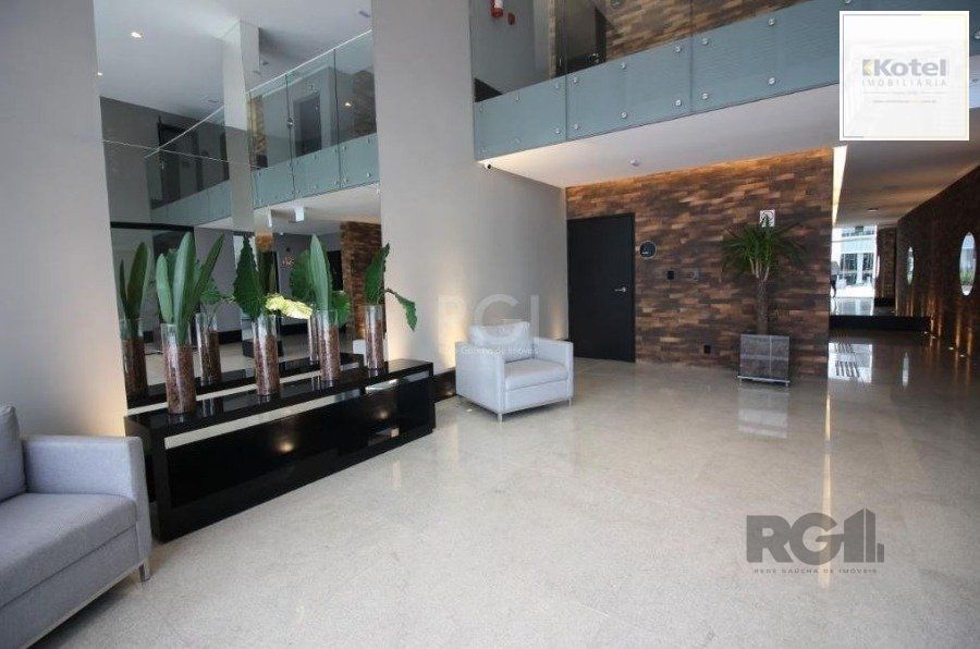 AMPLO CONJUNTO COMERCIAL COM 81 M2 — foto 2