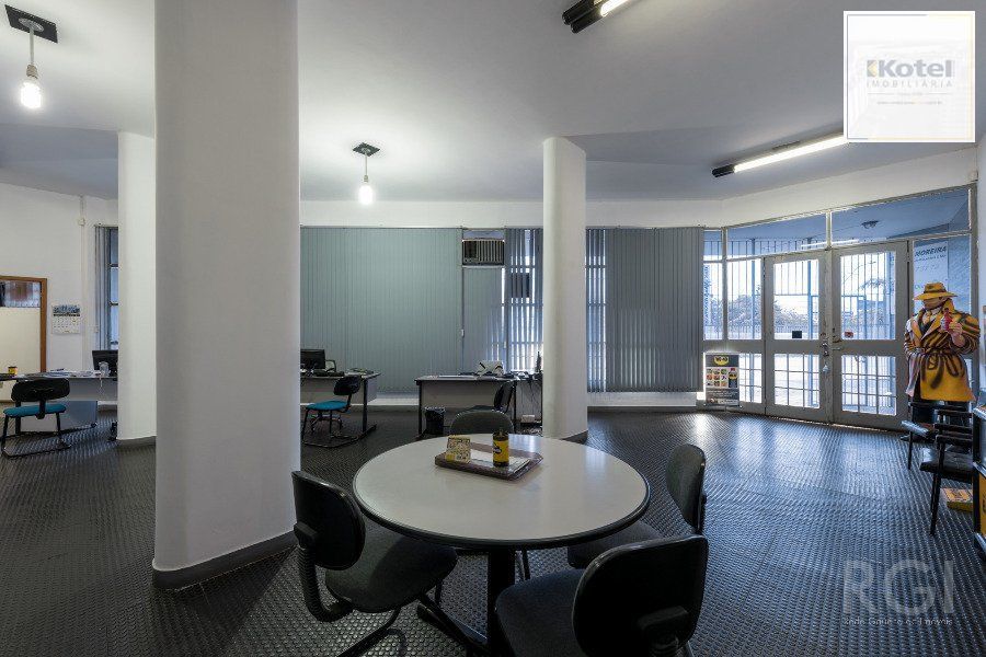 Predio para Venda - 2203.23m², 0 dormitórios, 30 vagas - São João
