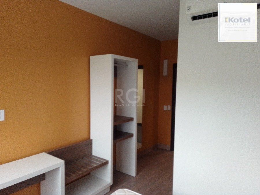 Apartamento para Venda - 25m², 1 dormitório, 1 vaga - Colina