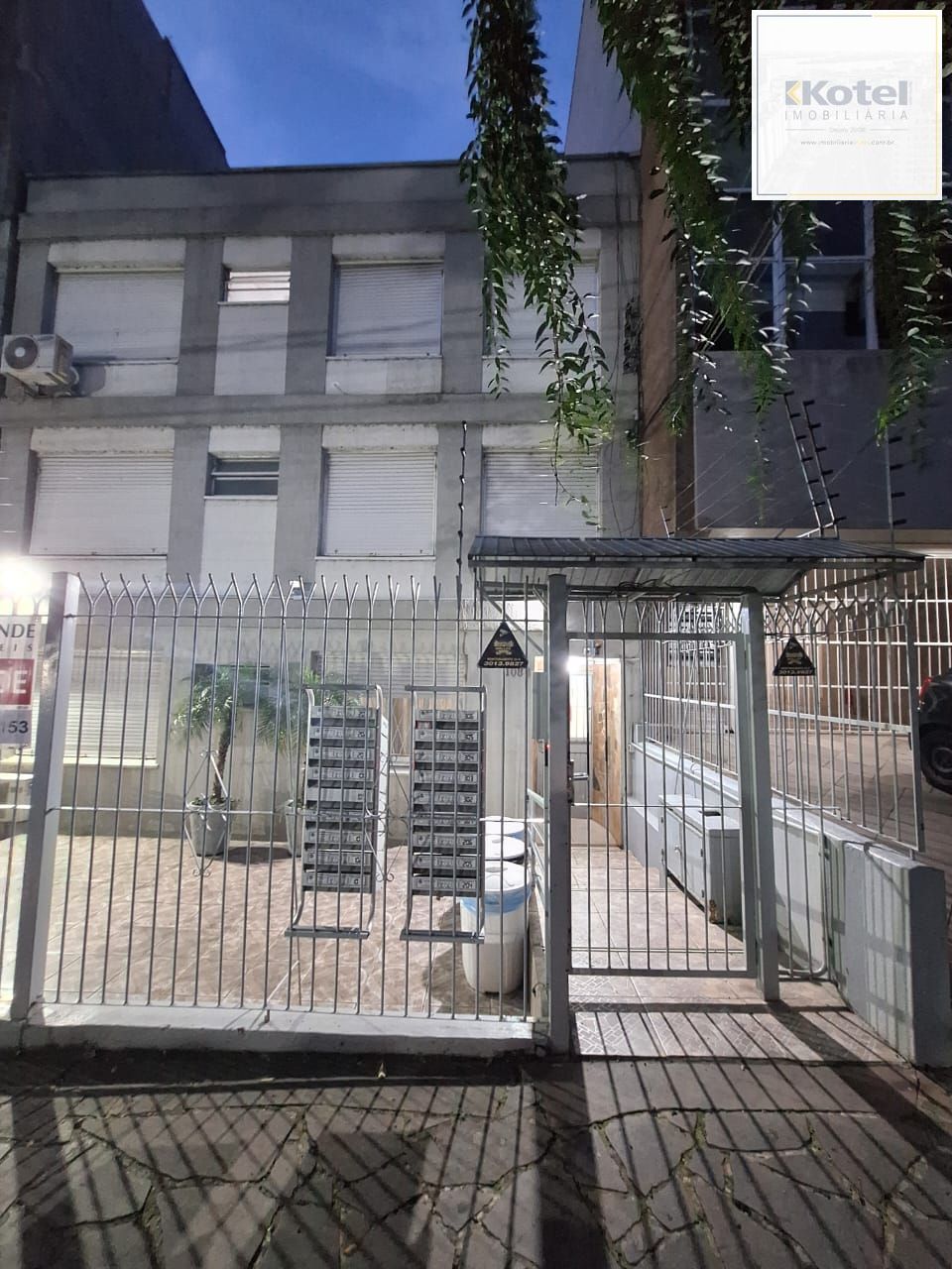 JK residencial no Bairro Menino Deus - Porto Alegre, área de 25m², R$150 mil — foto 2