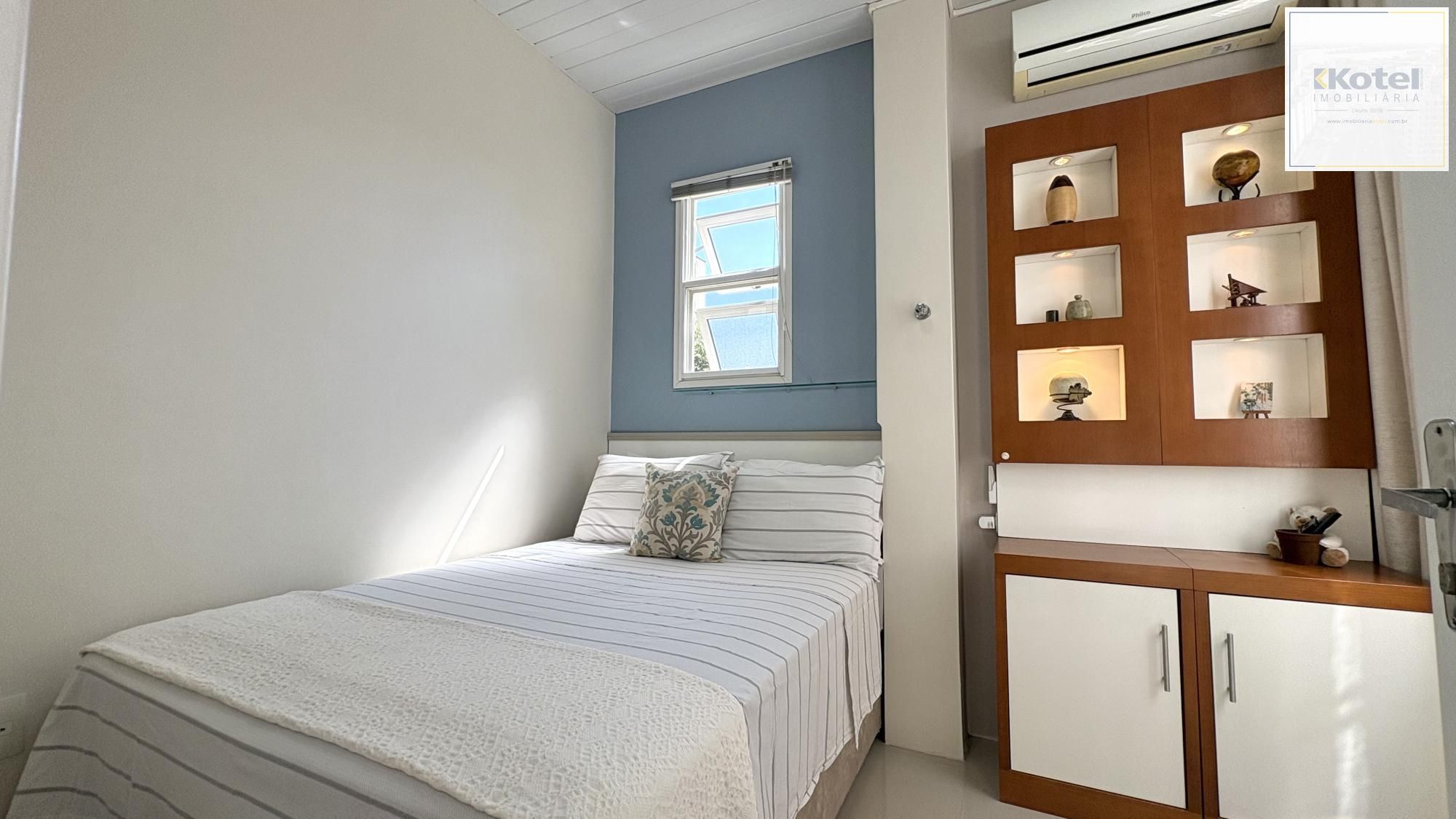 Maravilhoso apartamento no bairro Rio Branco próximo ao Zaffari Cabral , Igreja e colegio