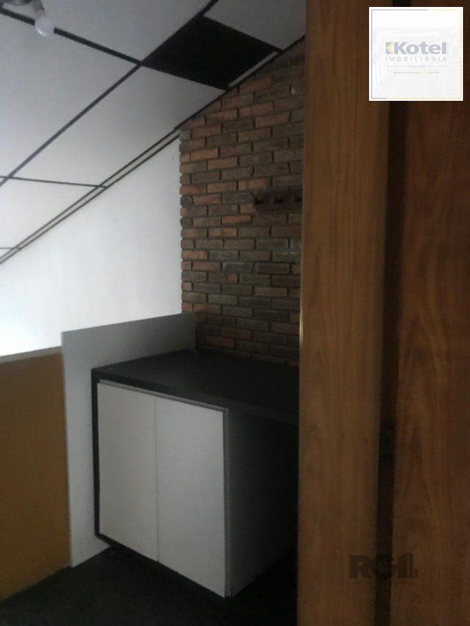 Sala Comercial à venda, 70m², Rio Branco - Porto Alegre