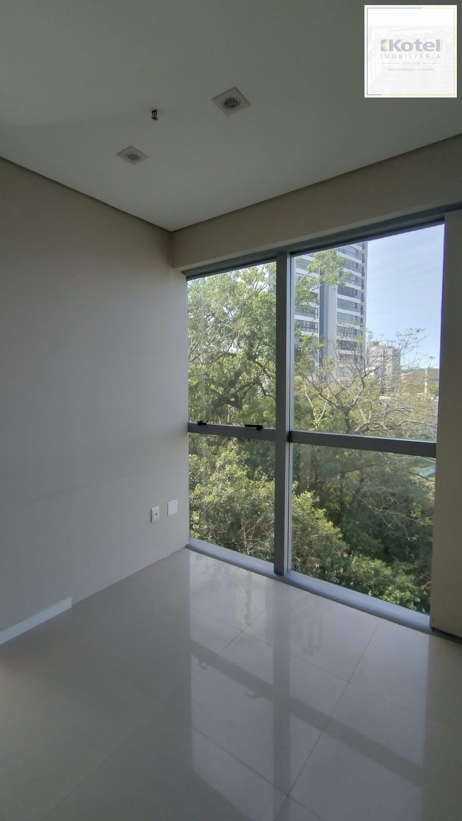 Conjunto Comercial, 3 salas, à venda, 37 m², Petrópolis - Porto Alegre — foto 4