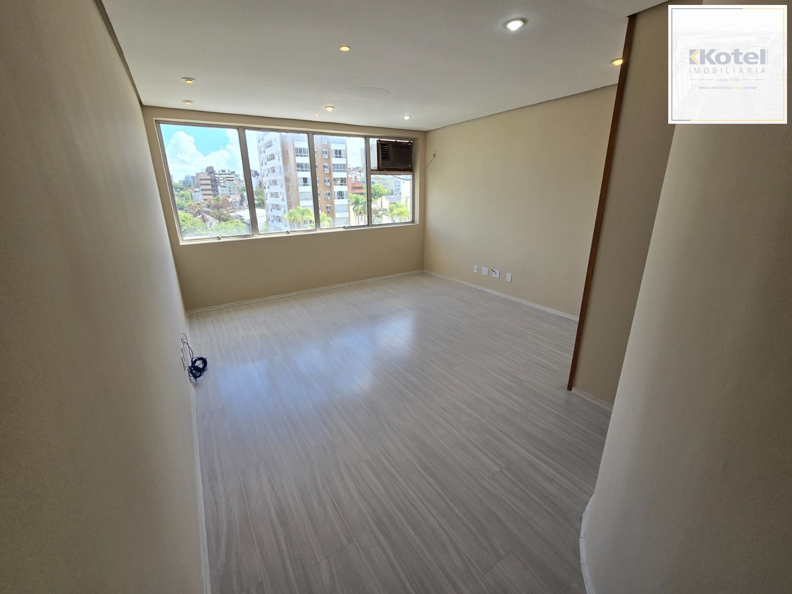 Conjunto Comercial 1 quartos à venda, 48m², Mont Serrat - Porto Alegre