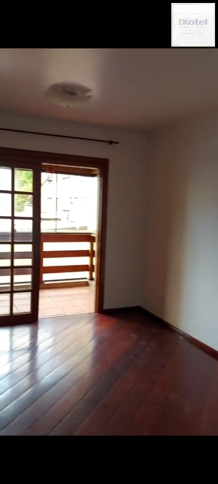 Bom apartamento de 2 dorm com uma vaga