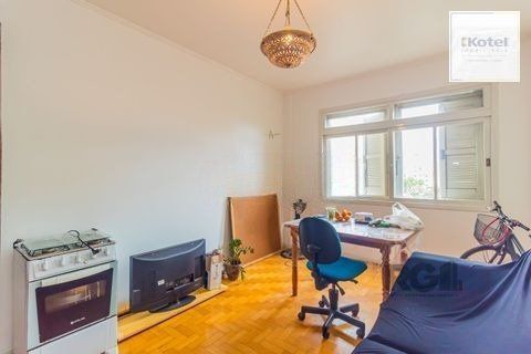 Ampla apartamento 3 dormitorios,living 2 ambientes na Cidade Baixa, com 2 garagem,