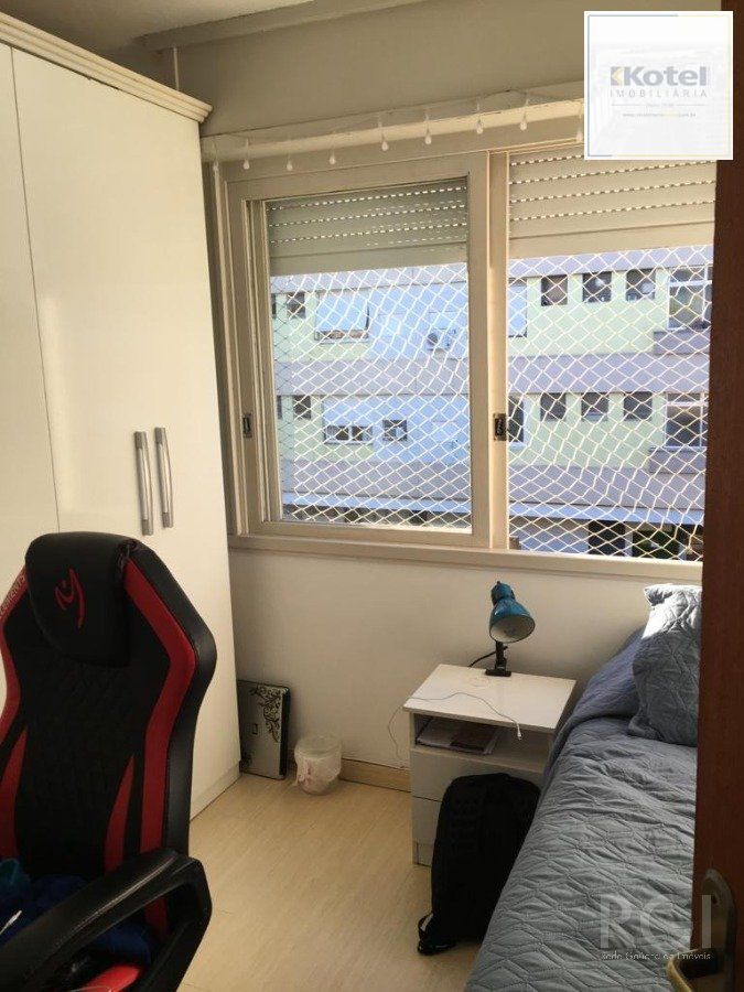 Apartamento para Venda - 83.65m²,3 quartos, sendo 1 suites, 1 vaga - Menino Deus