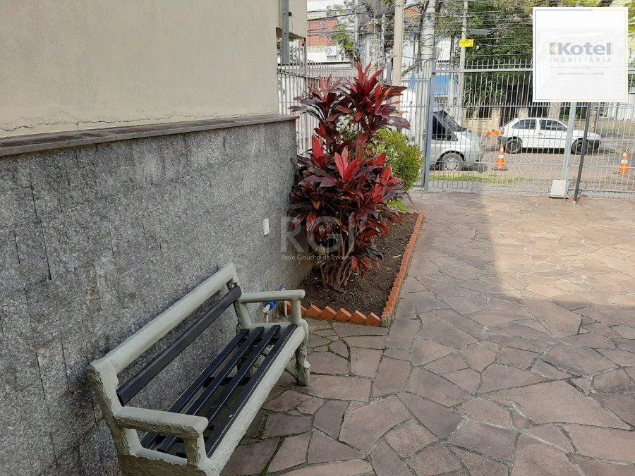 Casa para Venda - 150m², 3 dormitórios, sendo 1 suites, 4 vagas - Floresta — foto 3