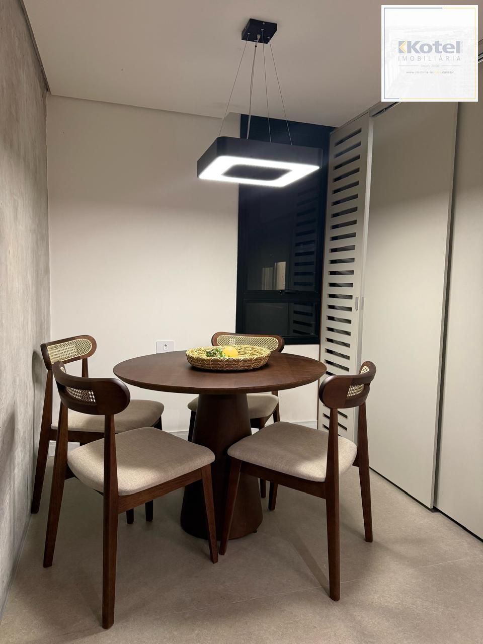 Apartamento Novo, studio grande com 45,97m² privativos, mobiliado, leste norte,  vista, junto ao parcão e zafari cabral