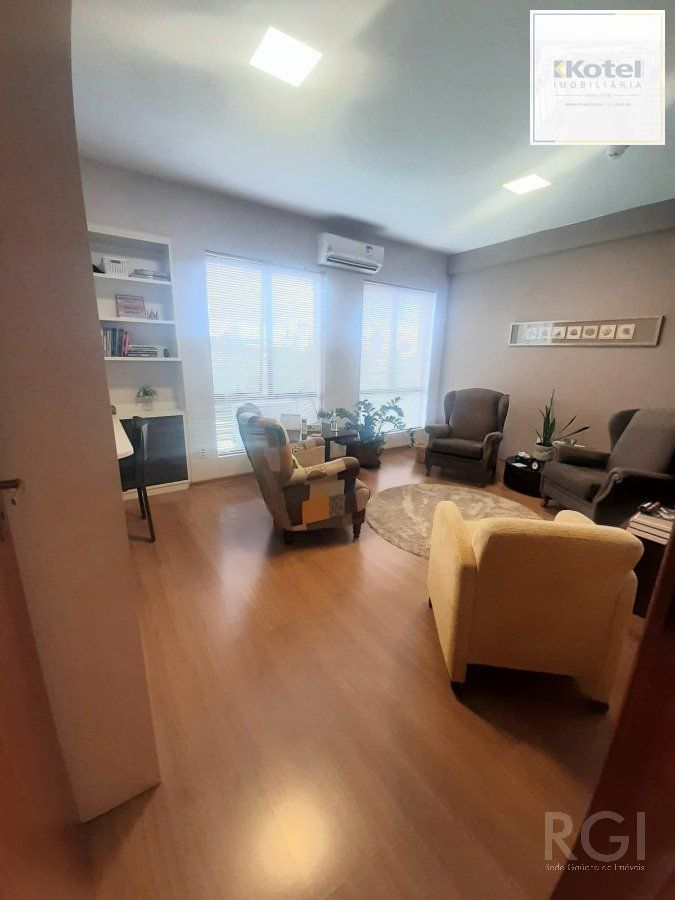 Sala Comercial à venda, 40m², Petrópolis - Porto Alegre — foto 2
