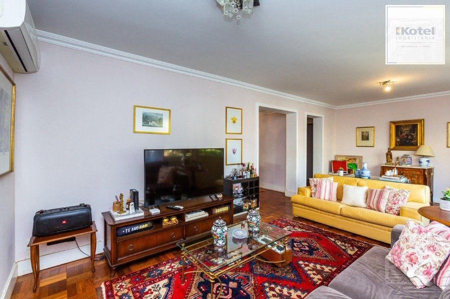 Apartamento para Venda - 144.73m², 3 dormitórios, sendo 1 suites, 2 vagas - Moinhos de Vento