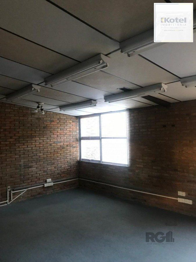 Sala Comercial à venda, 70m², Rio Branco - Porto Alegre