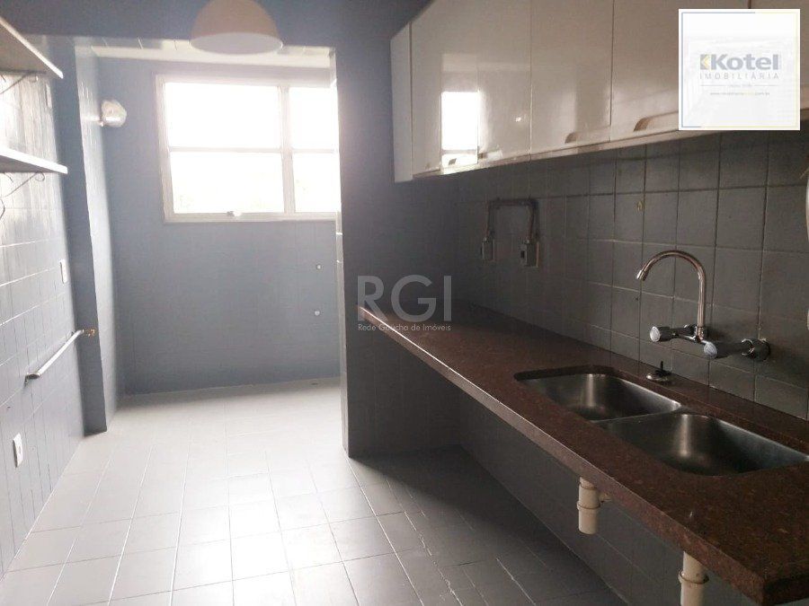 Apartamento para Venda - 130m², 3 dormitórios, sendo 1 suites, 2 vagas - Moinhos de Vento
