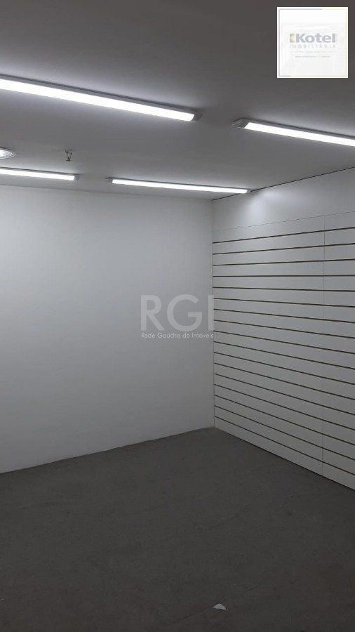Loja para Venda - 26m², 0 dormitórios, Moinhos de Vento — foto 2