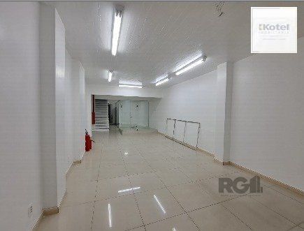 Loja Comercial na Rua Duque de Caxias - Centro Histórico, com 130,00m² privativos,