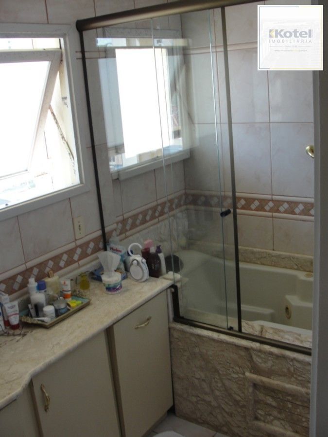 VENDA Cobertura  3 dormitórios próximo a Praça da Encol, Porto Alegre , com  640m² privativos,  3 suítes, 3 VAGAS — foto 3