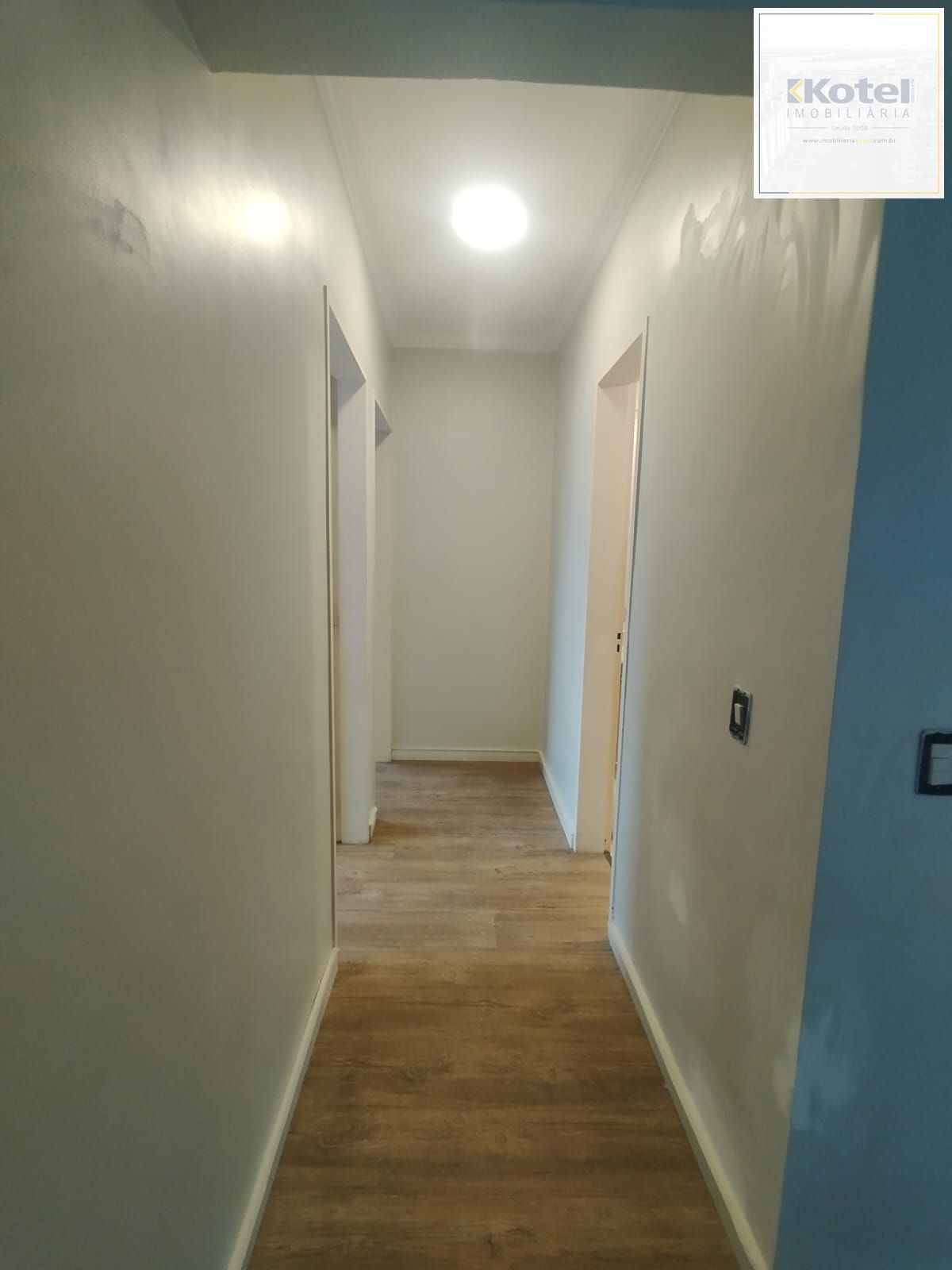 VENDA APARTAMENTO 2 DORMITÓRIOS, 2 BANHOS, ANDAR ALTO 1 VAGA INFRA