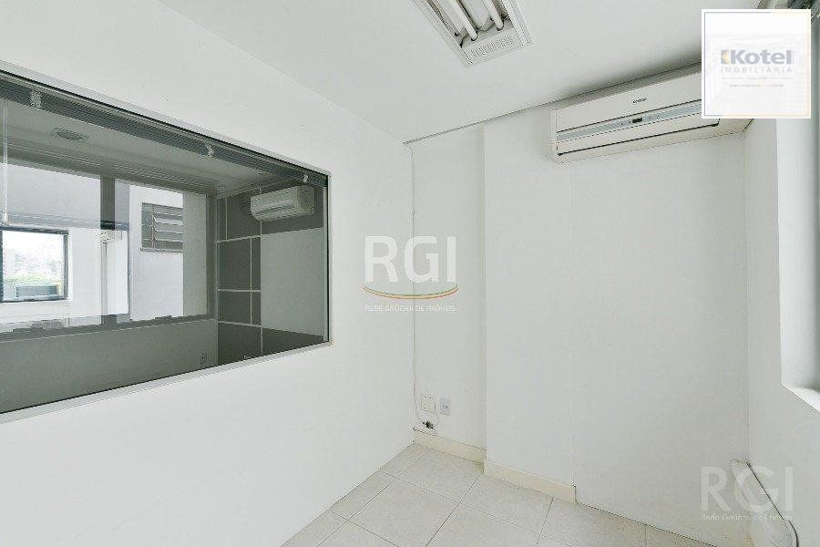 Conjunto/Sala para Venda - 153m², 0 dormitórios, 1 vaga - Petrópolis